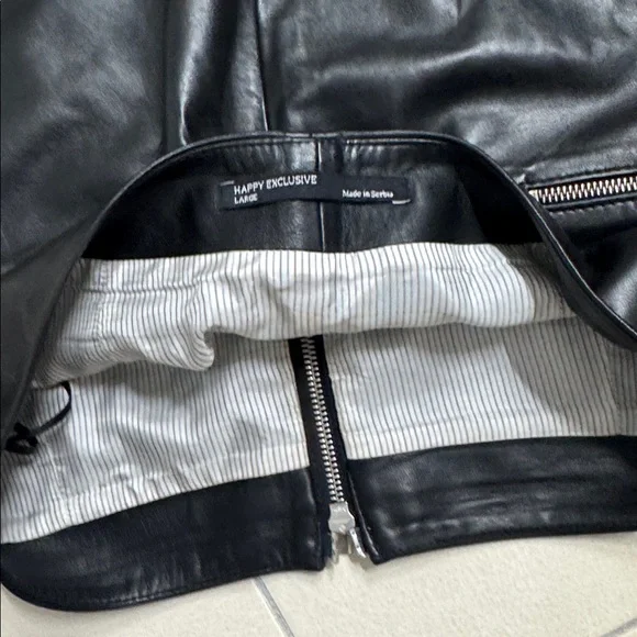 Black Leather Mini Skirt with side pockets (zipper) large - Picture 3 of 6